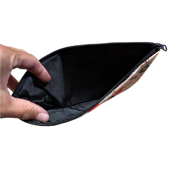 Colorful Retro Cloth Cosmetic Bag with Zip Closure - Picture 4 of 6